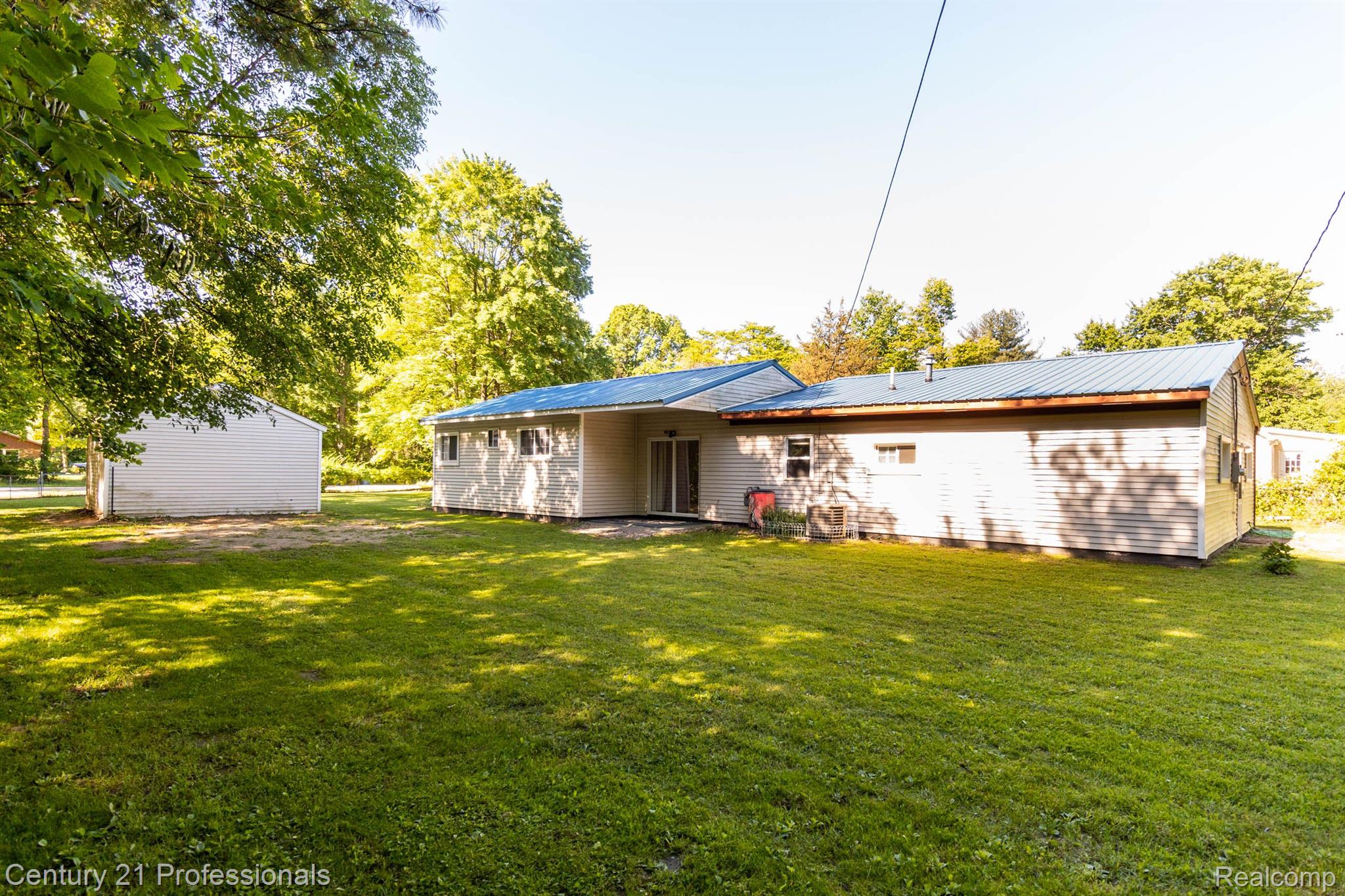 40840 Harris Road Belleville, MI 48111 - Photo 33 of 45 Gallery Image 33