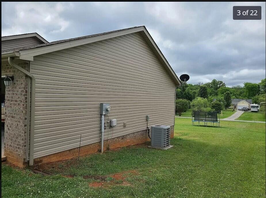 5024 Morganton Road Greenback, TN 37742 - Photo 3 of 22 3