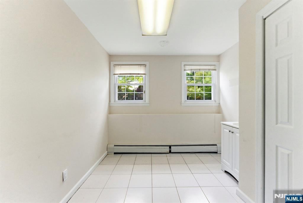 735 Linwood Avenue Ridgewood, NJ 07450 - Photo 34 of 46
