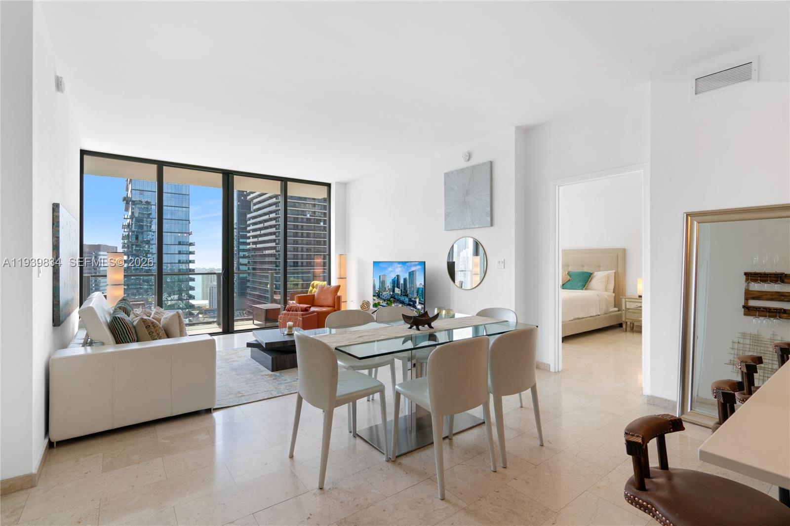 88 Southwest 7th Street, Unit 3403 Miami, FL 33130 - Photo 2 of 37 Photo 2