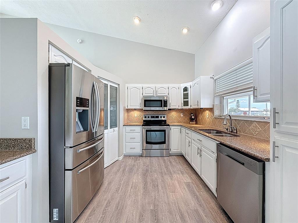 3342 Turks Cap Drive Hernando Beach, FL 34607 - Photo 19 of 100
