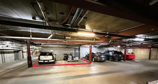 $5,250 | 630 Vernon Avenue, Unit 12, Glencoe, IL 60022