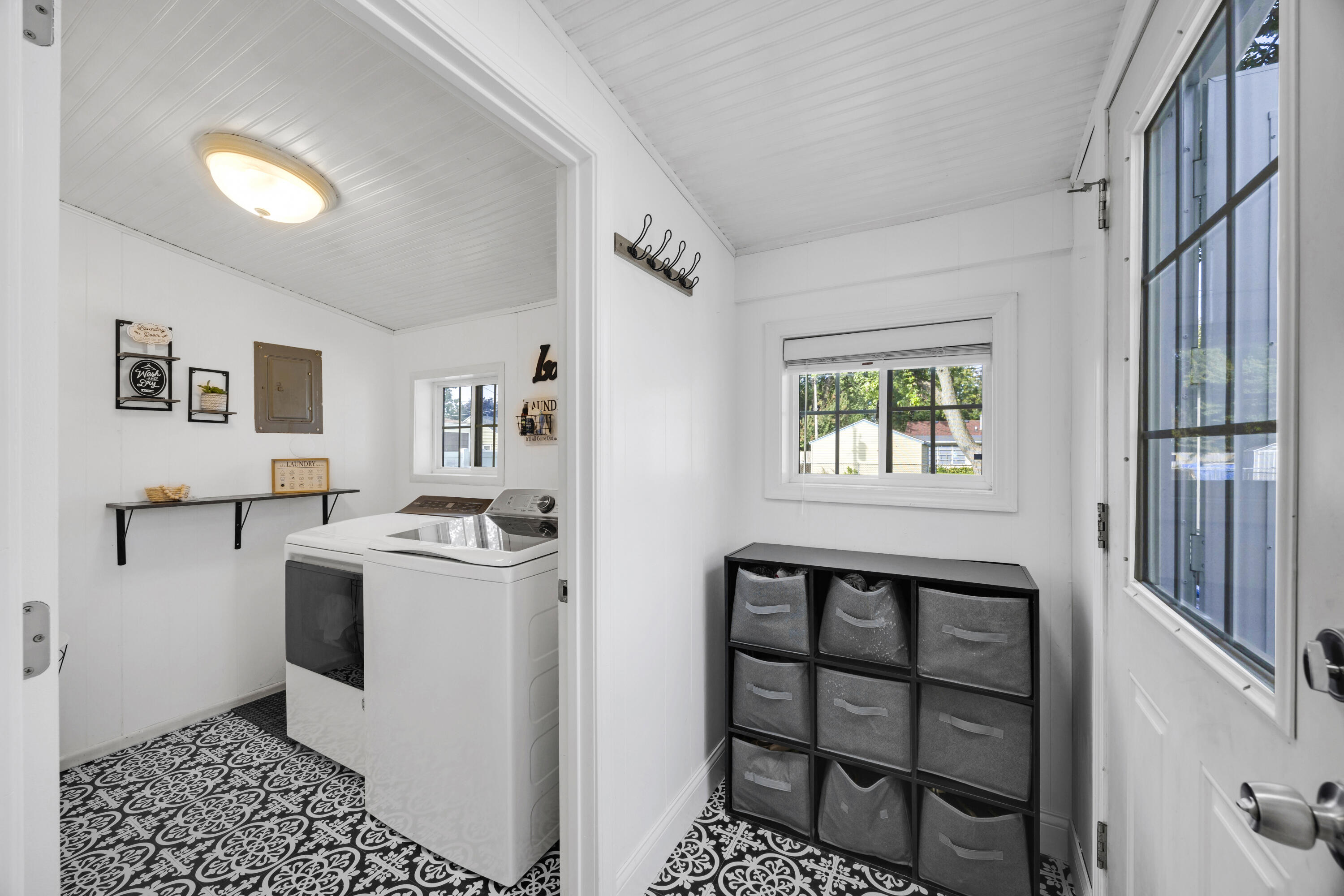549 Ridgelawn Street Crown Point, IN 46307 - Photo 15 of 18 a kitchen with stainless steel appliances granite countertop a refrigerator and a stove