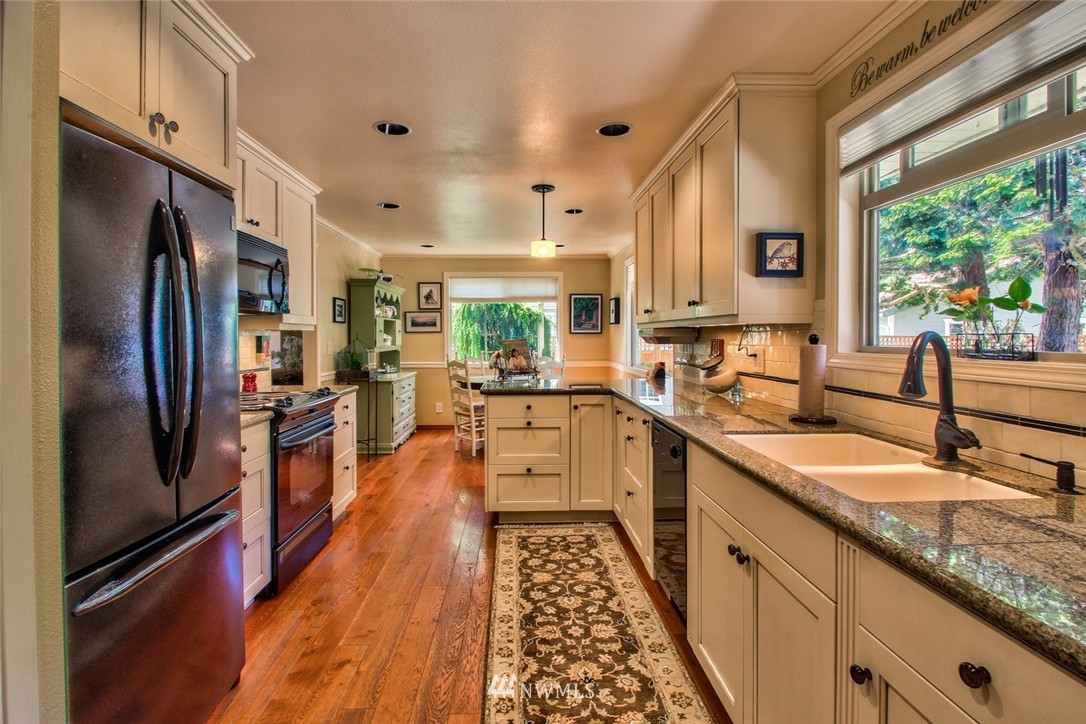 10100 District Line Road Burlington, WA 98233 - Photo 5 of 25 Gallery Image 5