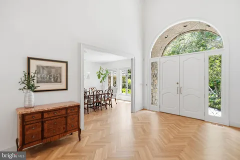 $3,495,000 | 8917 Harvest Square Court, Potomac, MD 20854