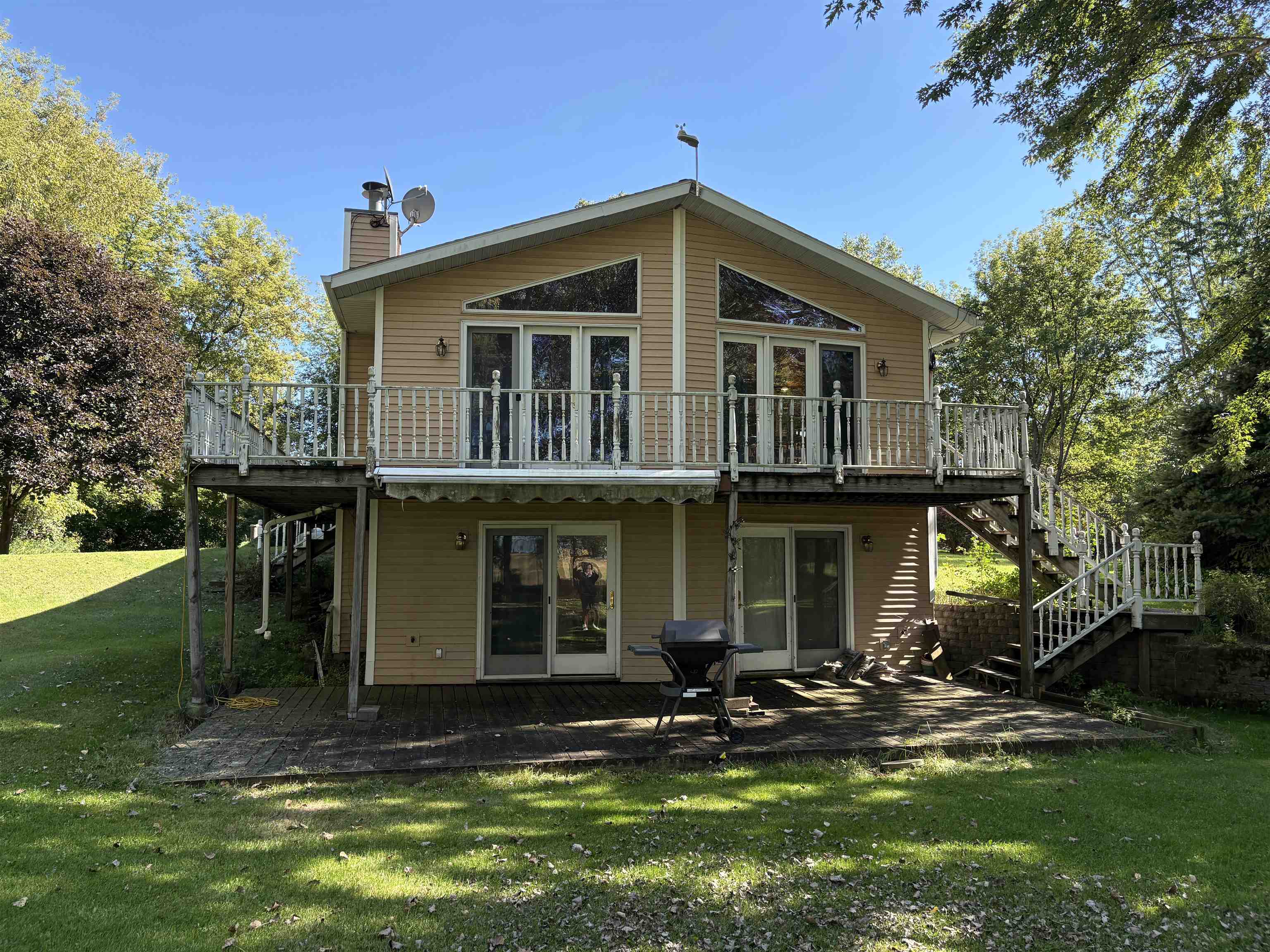 3956 County Rd G Oshkosh, WI 54904 - Photo 5 of 32 Gallery Image 5