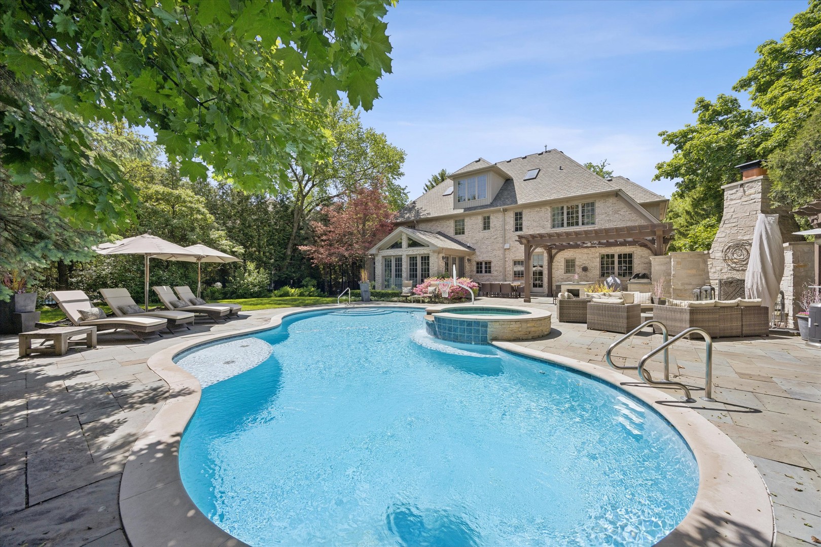 901 Cleveland Road Hinsdale, IL 60521 - Photo 4 of 6 Gallery Image 4