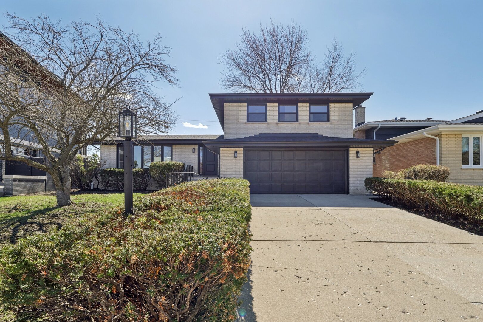8135 West Rascher Avenue Chicago, IL 60656 - Photo 1 of 43