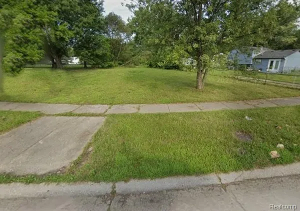 $18,000 | 15350 Woodmont Street, Romulus, MI 48174