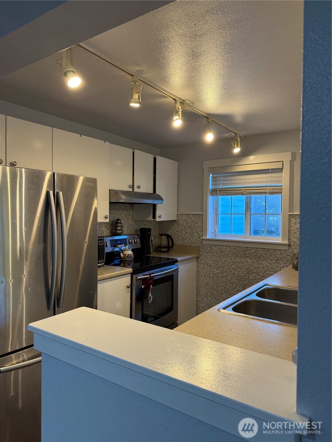 12404 East Gibson Road East, Unit Q101 Everett, WA 98204 - Photo 12 of 21