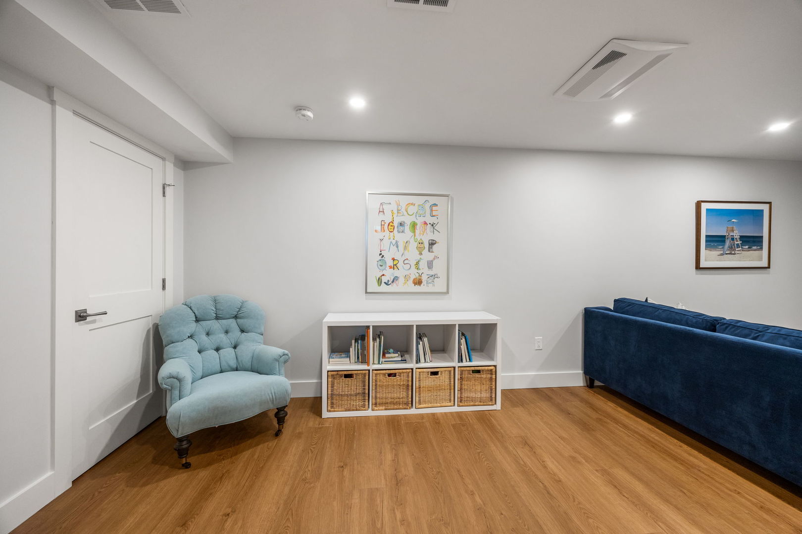 16 2nd Avenue Osterville, MA 02655 - Photo 21 of 49 a living room with furniture and a wooden floor
