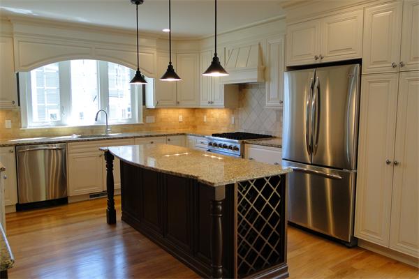 108 Wayne Road Needham, MA 02494 - Photo 3 of 18