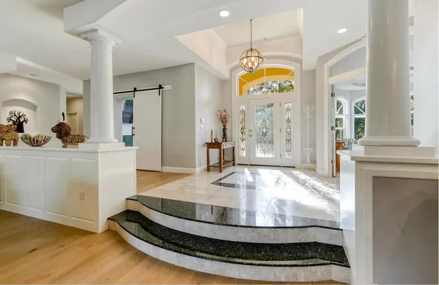 $999,995 | 13497 Tierra Heights Road, Redding, CA 96003