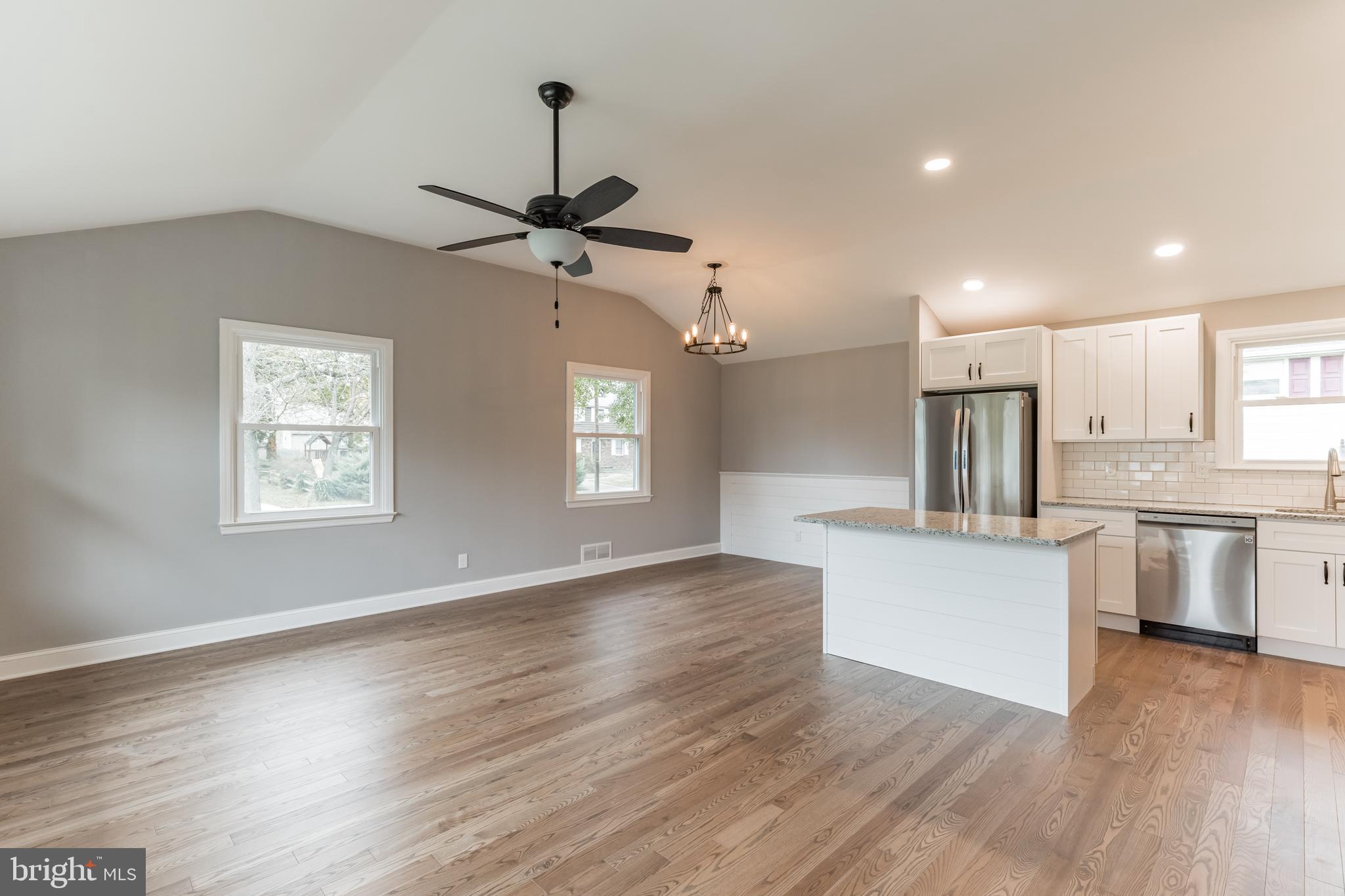 1122 Yardley Road Cherry Hill, NJ 08034 - Photo 12 of 30 Liv rm