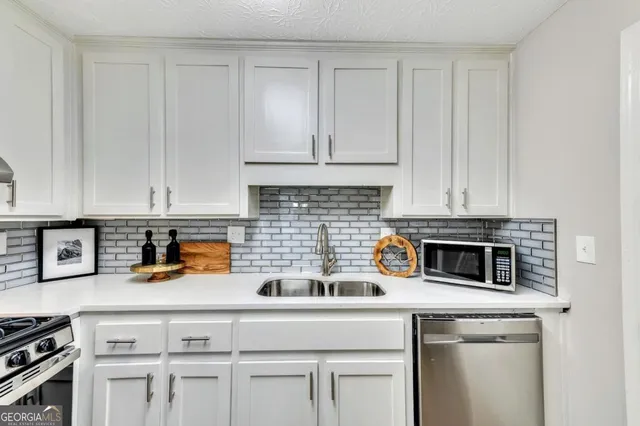 $3,900 | 160 Booth Road Southwest, Unit B, Marietta, GA 30008