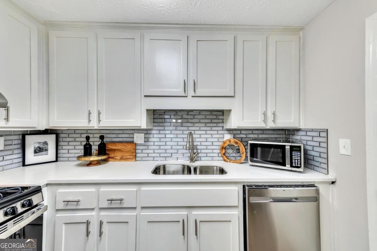 160 Booth Road Southwest, Unit B Marietta, GA 30008 - Photo 11 of 24