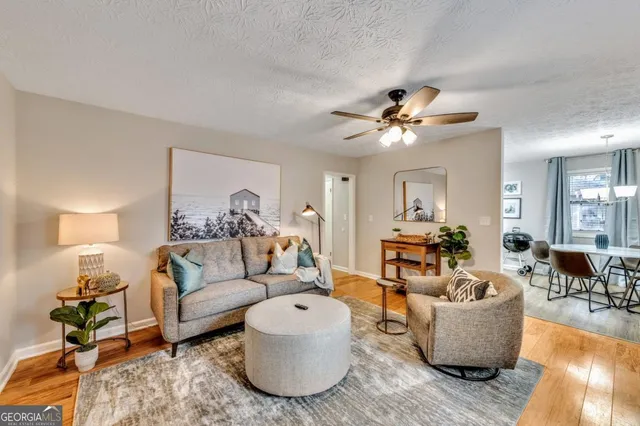 $3,900 | 160 Booth Road Southwest, Unit B, Marietta, GA 30008