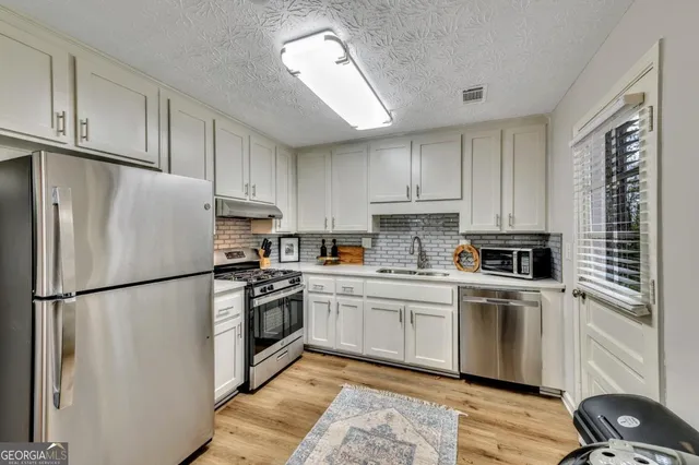 $3,900 | 160 Booth Road Southwest, Unit B, Marietta, GA 30008