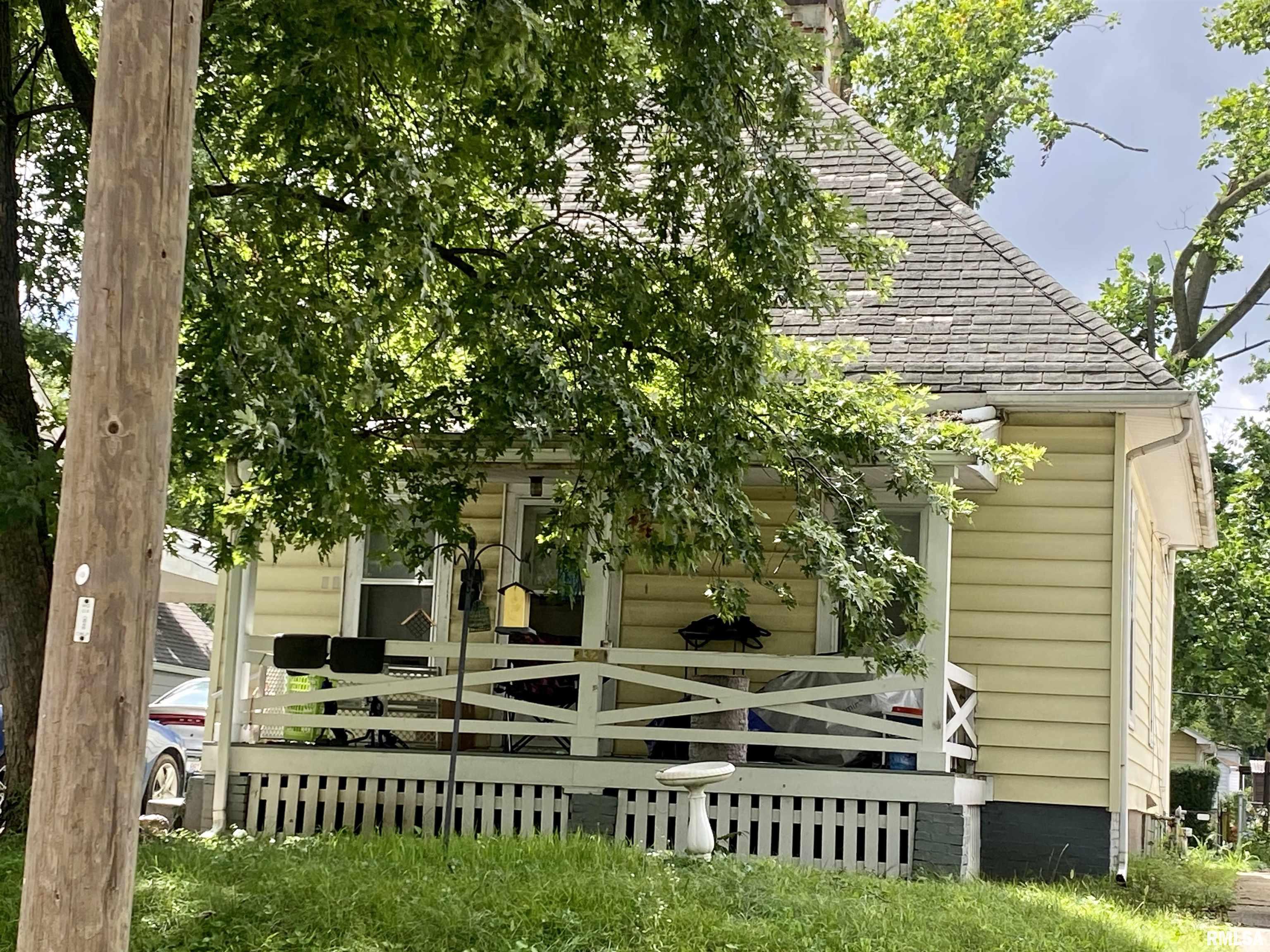 2321 South 8th Street Springfield, IL 62703 - Photo 1 of 7