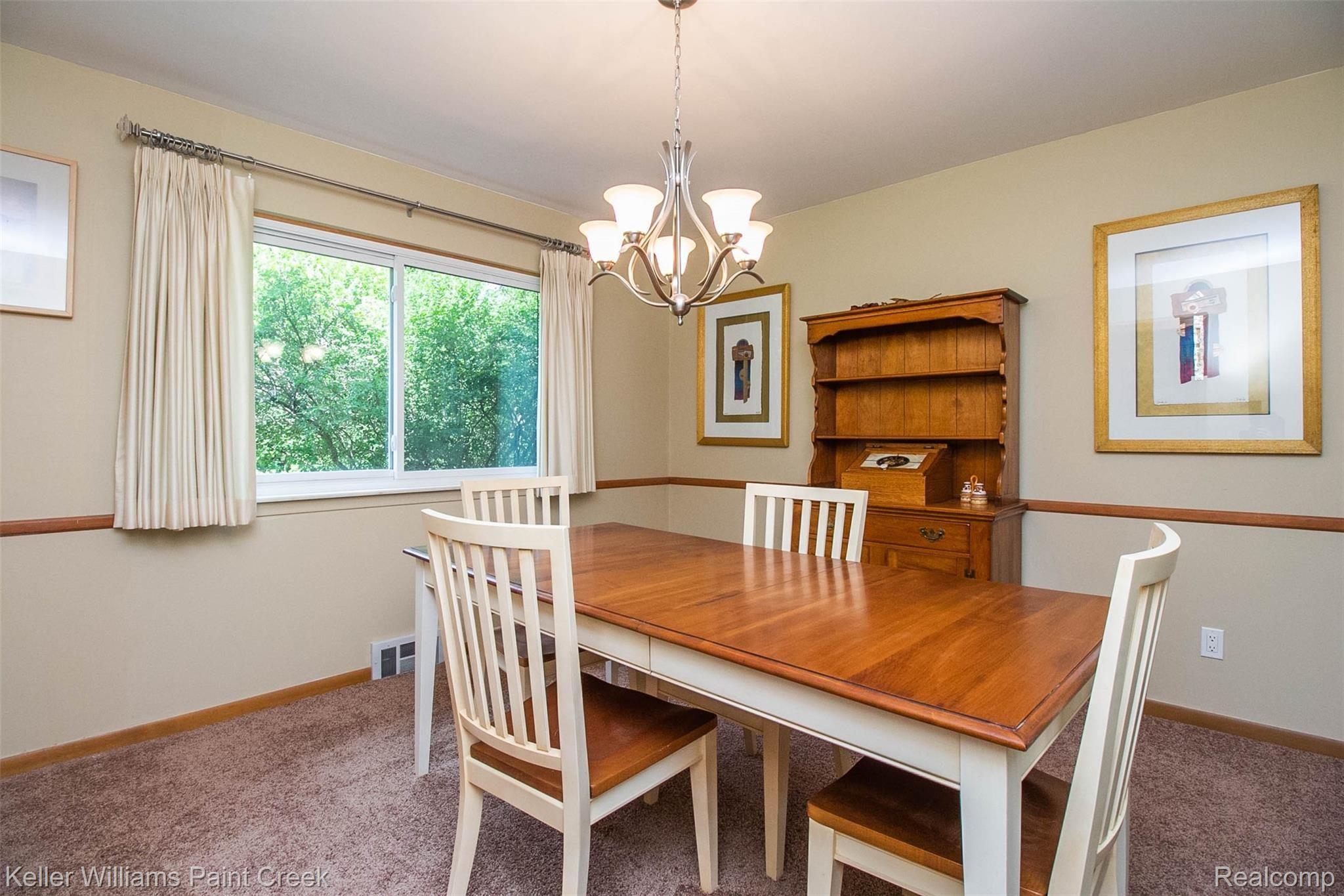 828 Lynndale Drive Rochester, MI 48309 - Photo 9 of 45 9.jpg