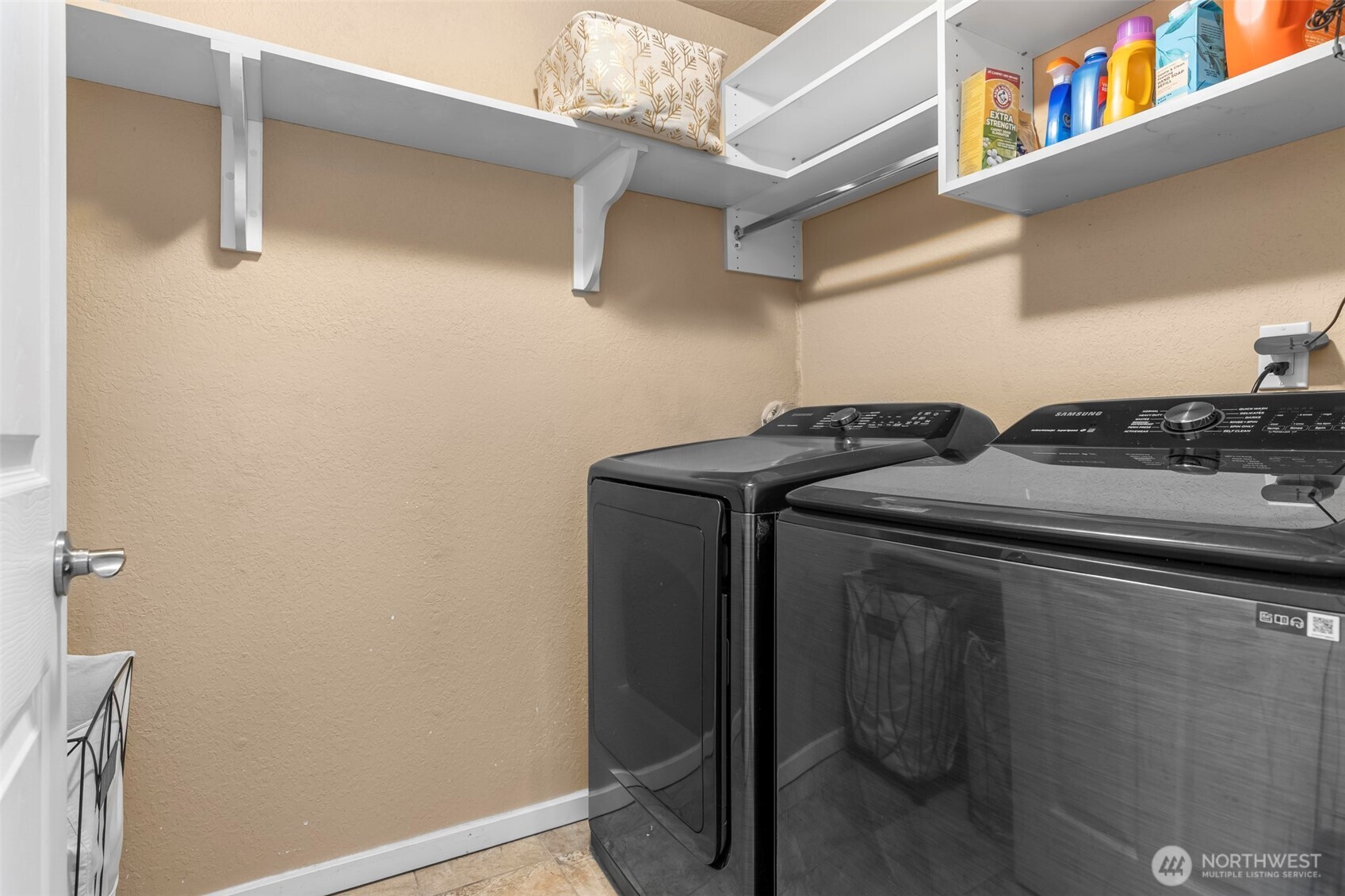 157 South 330th Street, Unit A Federal Way, WA 98003 - Photo 14 of 21 a utility room with dryer and washer