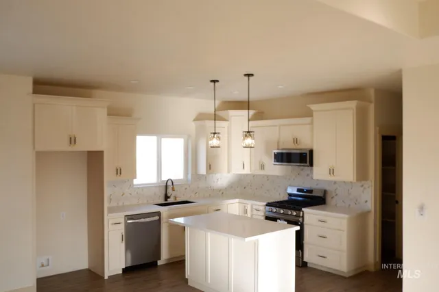 $440,000 | 1512 Tverdy Lane, Buhl, ID 83316