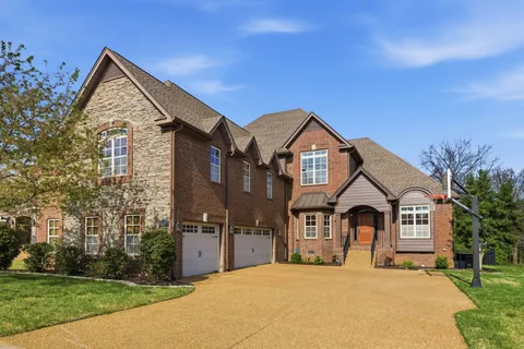 $1,148,000 | 805 Queen Annes Court, Nolensville, TN 37135
