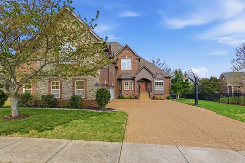 $1,148,000 | 805 Queen Annes Court, Nolensville, TN 37135