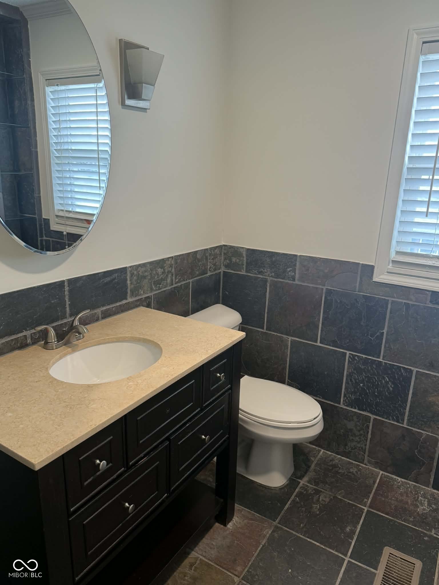 4953 Ford Street Speedway, IN 46224 - Photo 11 of 17