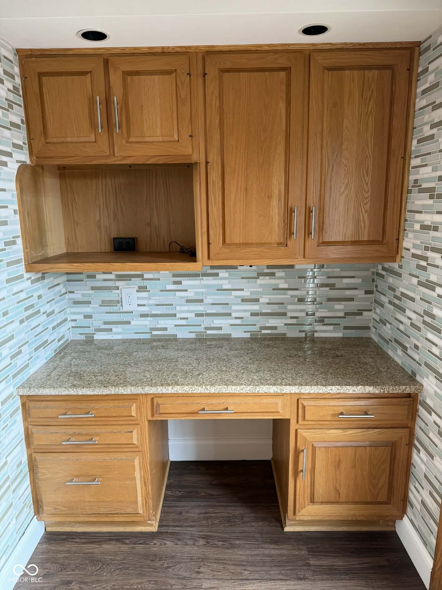 4953 Ford Street Speedway, IN 46224 - Photo 5 of 17