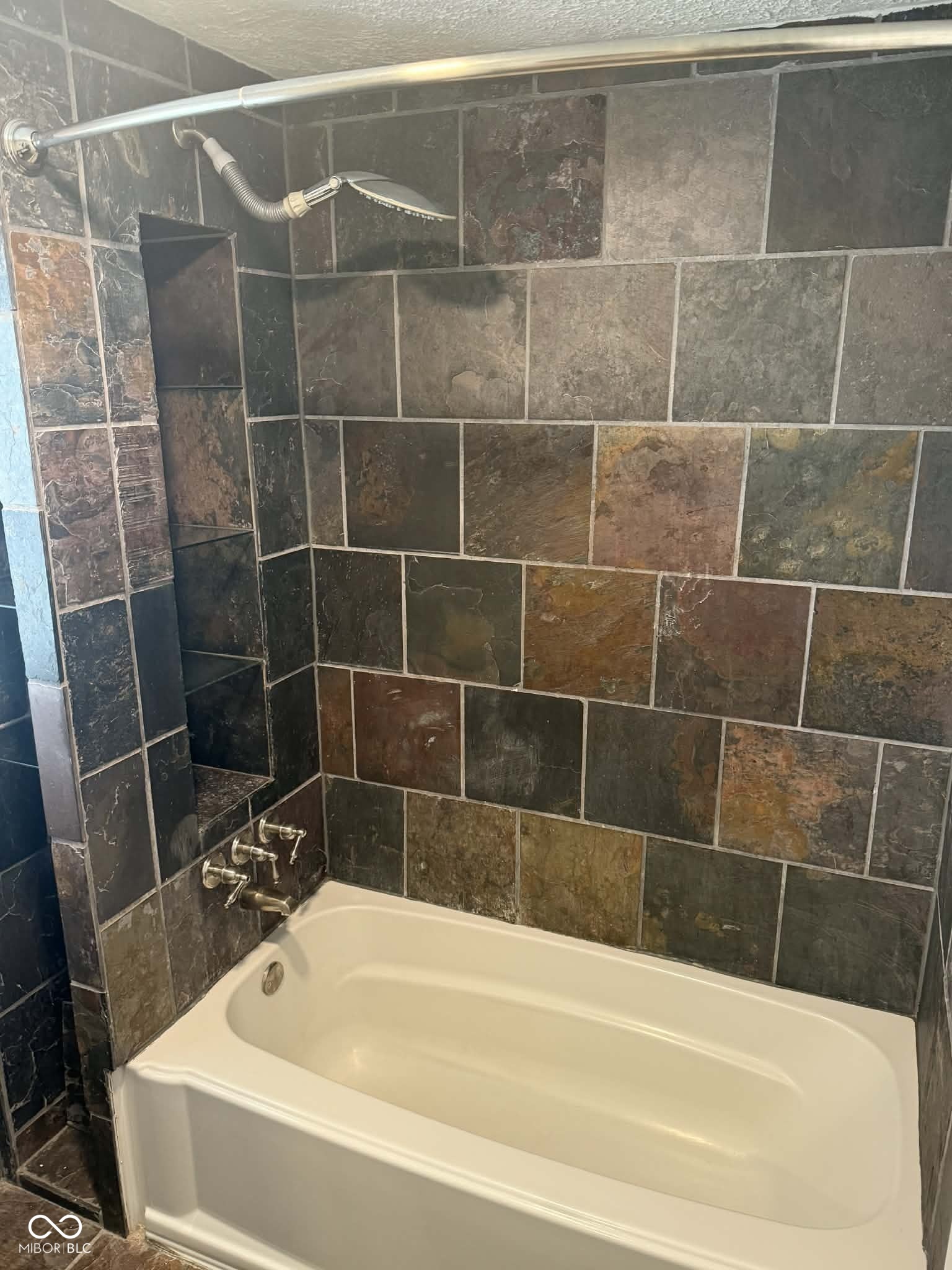 4953 Ford Street Speedway, IN 46224 - Photo 10 of 17