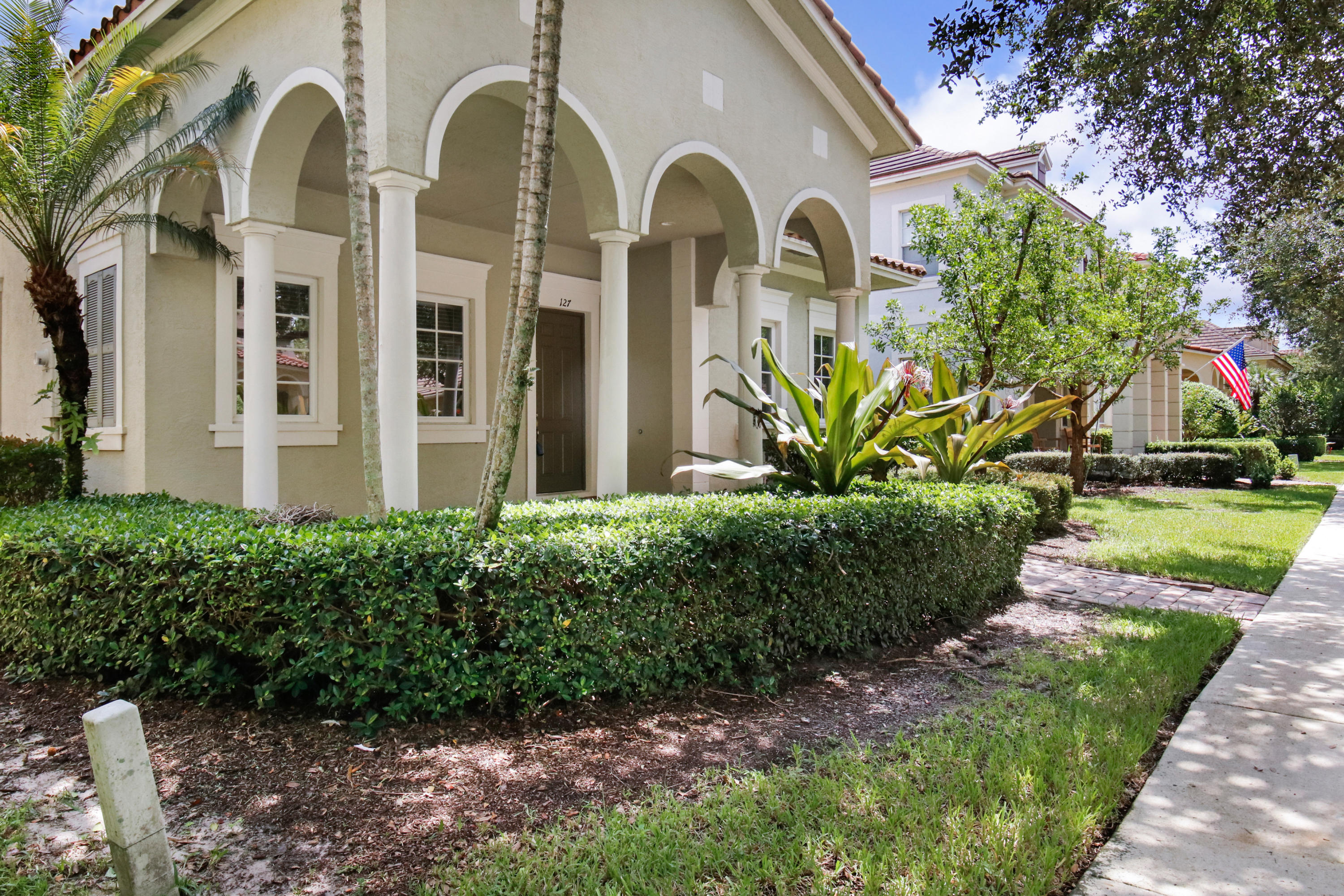 127 Dunmore Drive Jupiter, FL 33458 - Photo 2 of 28 _MG_2261