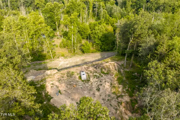 $540,000 | 999 Muddy Creek Road, Piney Flats, TN 37686