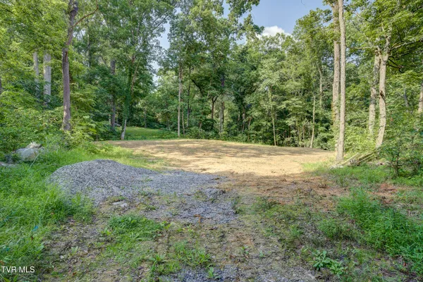 $540,000 | 999 Muddy Creek Road, Piney Flats, TN 37686