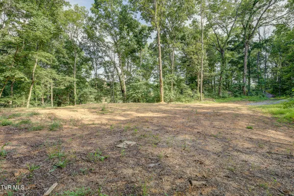 $540,000 | 999 Muddy Creek Road, Piney Flats, TN 37686