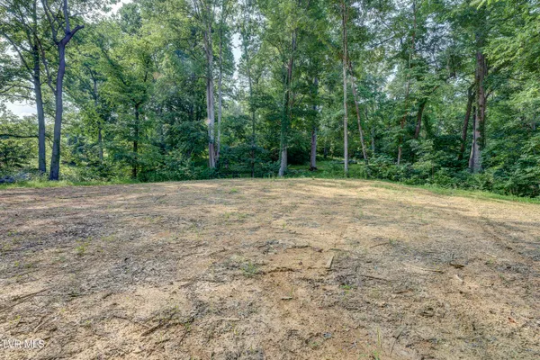 $540,000 | 999 Muddy Creek Road, Piney Flats, TN 37686