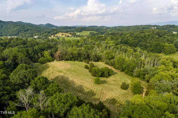 $540,000 | 999 Muddy Creek Road, Piney Flats, TN 37686