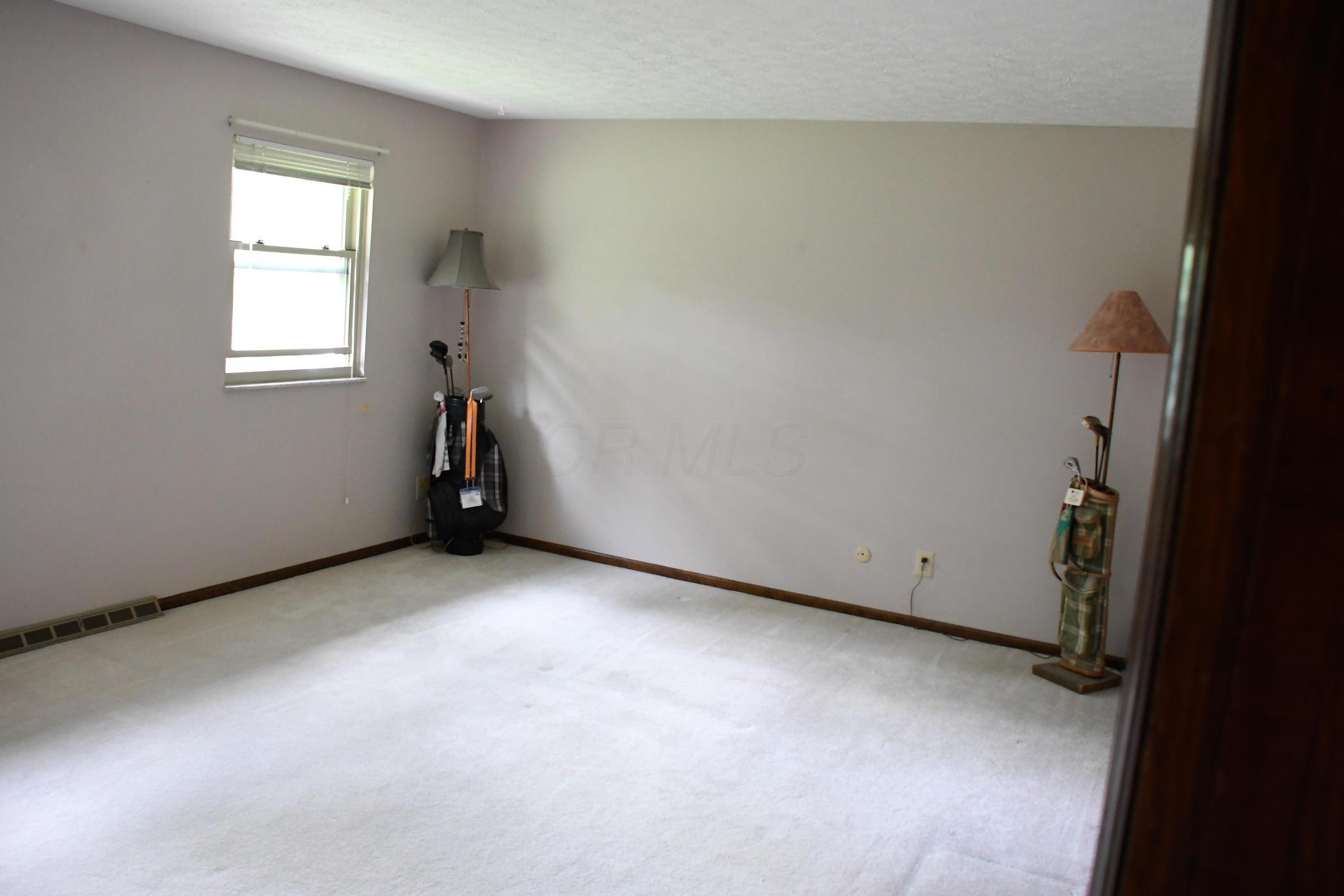 831 Riva Ridge Boulevard Columbus, OH 43230 - Photo 22 of 35