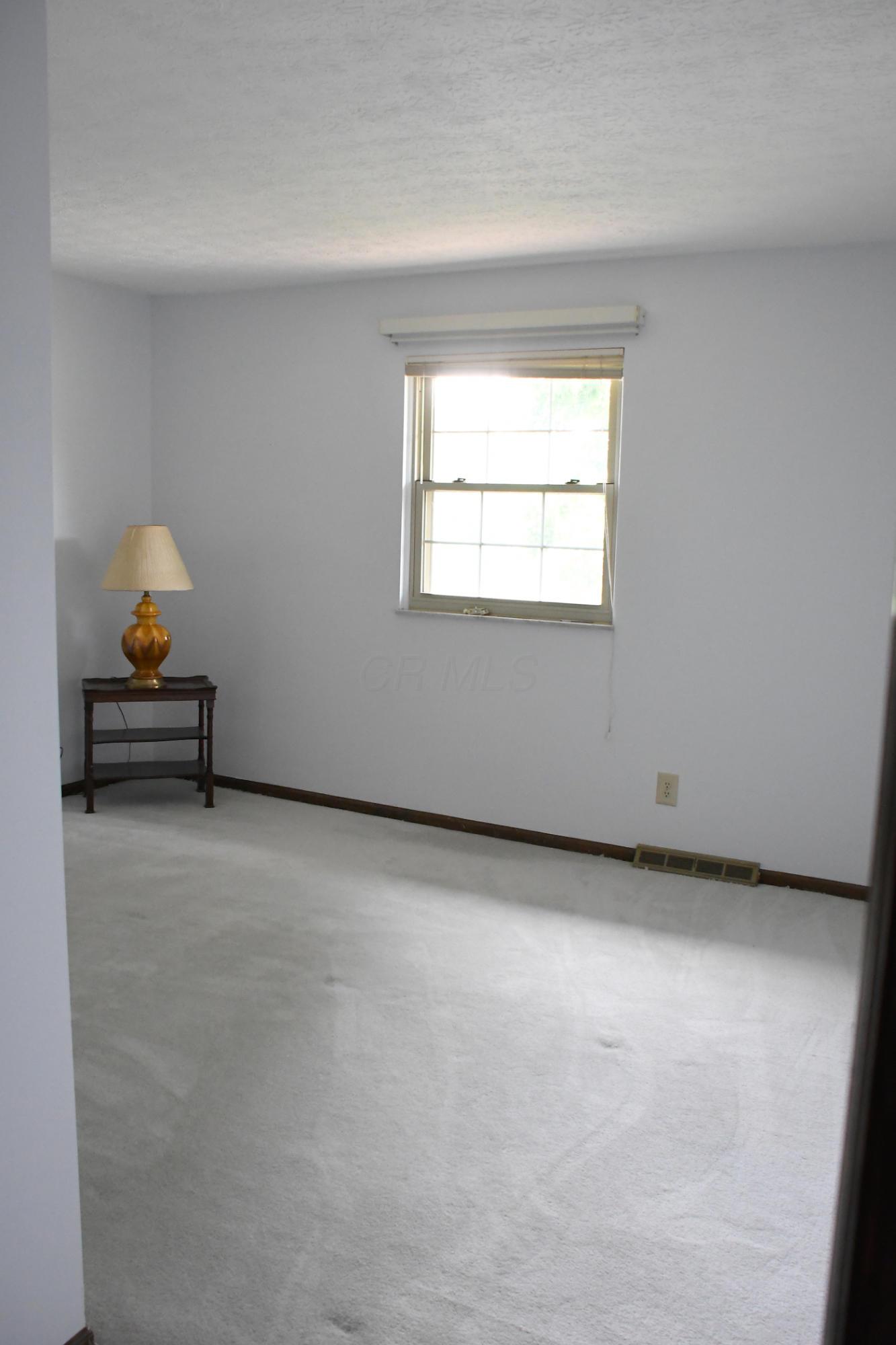 831 Riva Ridge Boulevard Columbus, OH 43230 - Photo 28 of 35