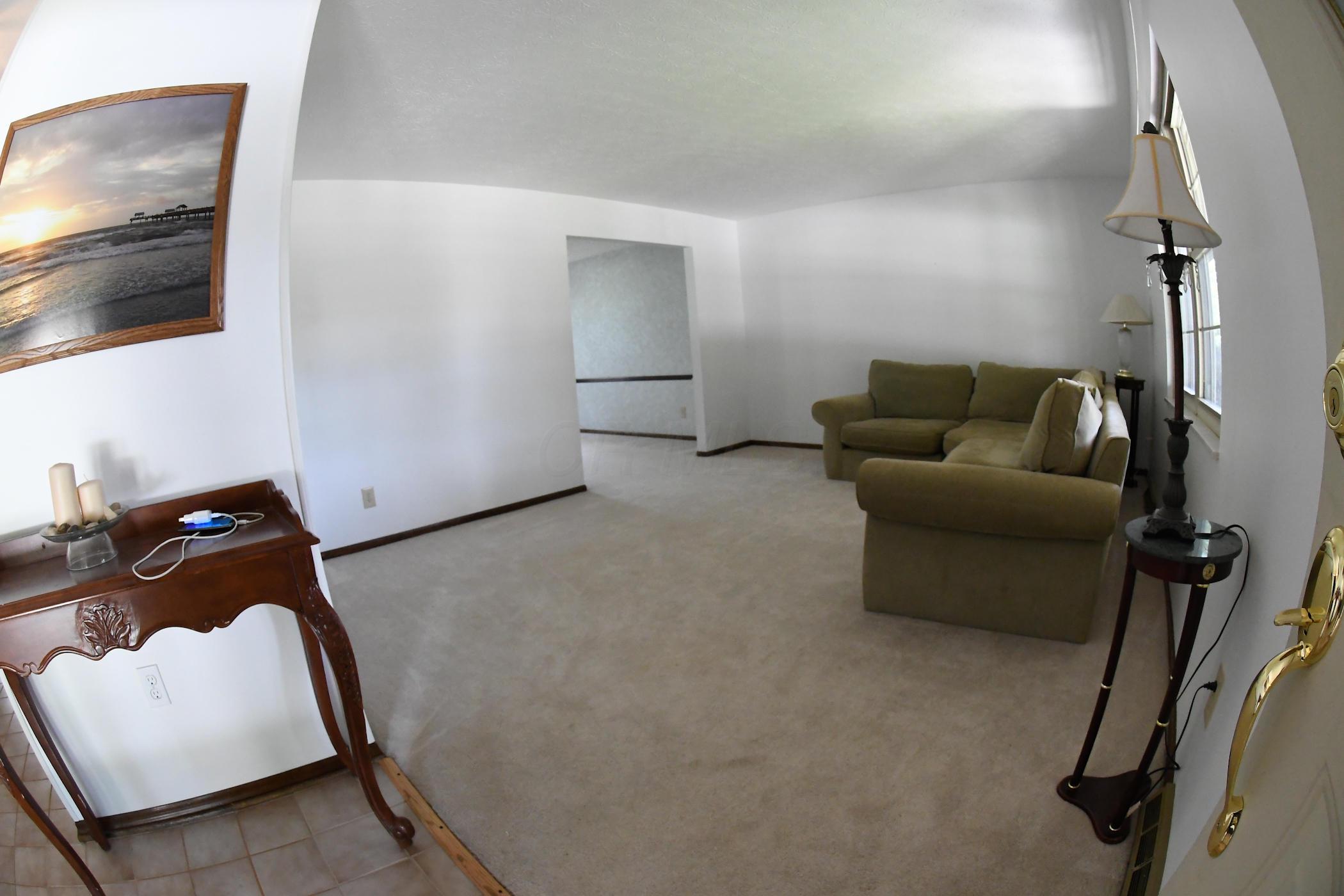 831 Riva Ridge Boulevard Columbus, OH 43230 - Photo 8 of 35