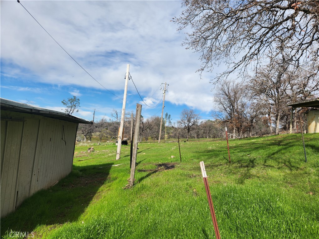 356 Chinese Wall Road Oroville, CA 95966 - Photo 4 of 30 a view of a park entertaining space