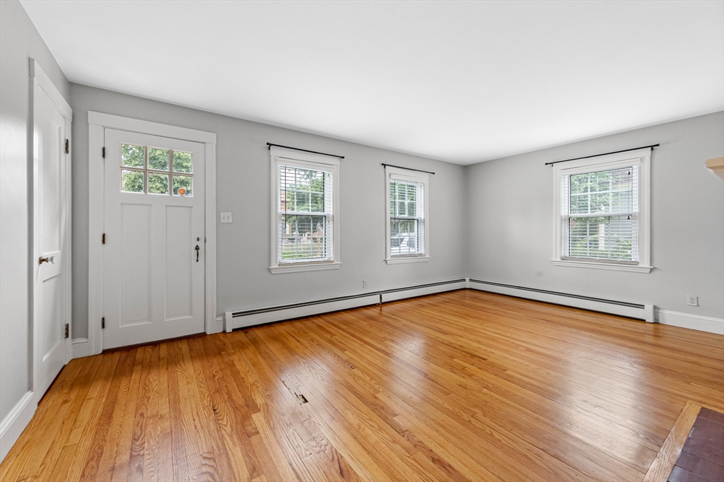 9 Auburn Road Beverly, MA 01915 - Photo 6 of 25