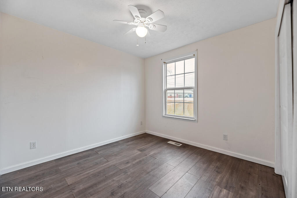 102 Lawton Road Oak Ridge, TN 37830 - Photo 10 of 20 Lwtn102 (36)