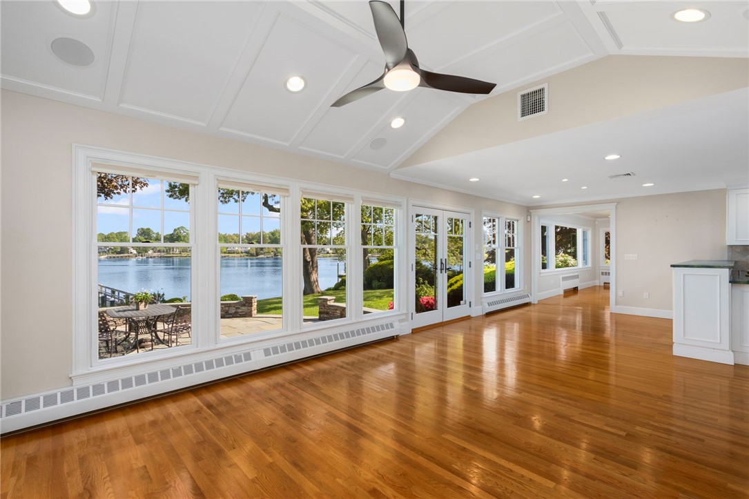 29 Riverside Drive Barrington, RI 02806 - Photo 17 of 37