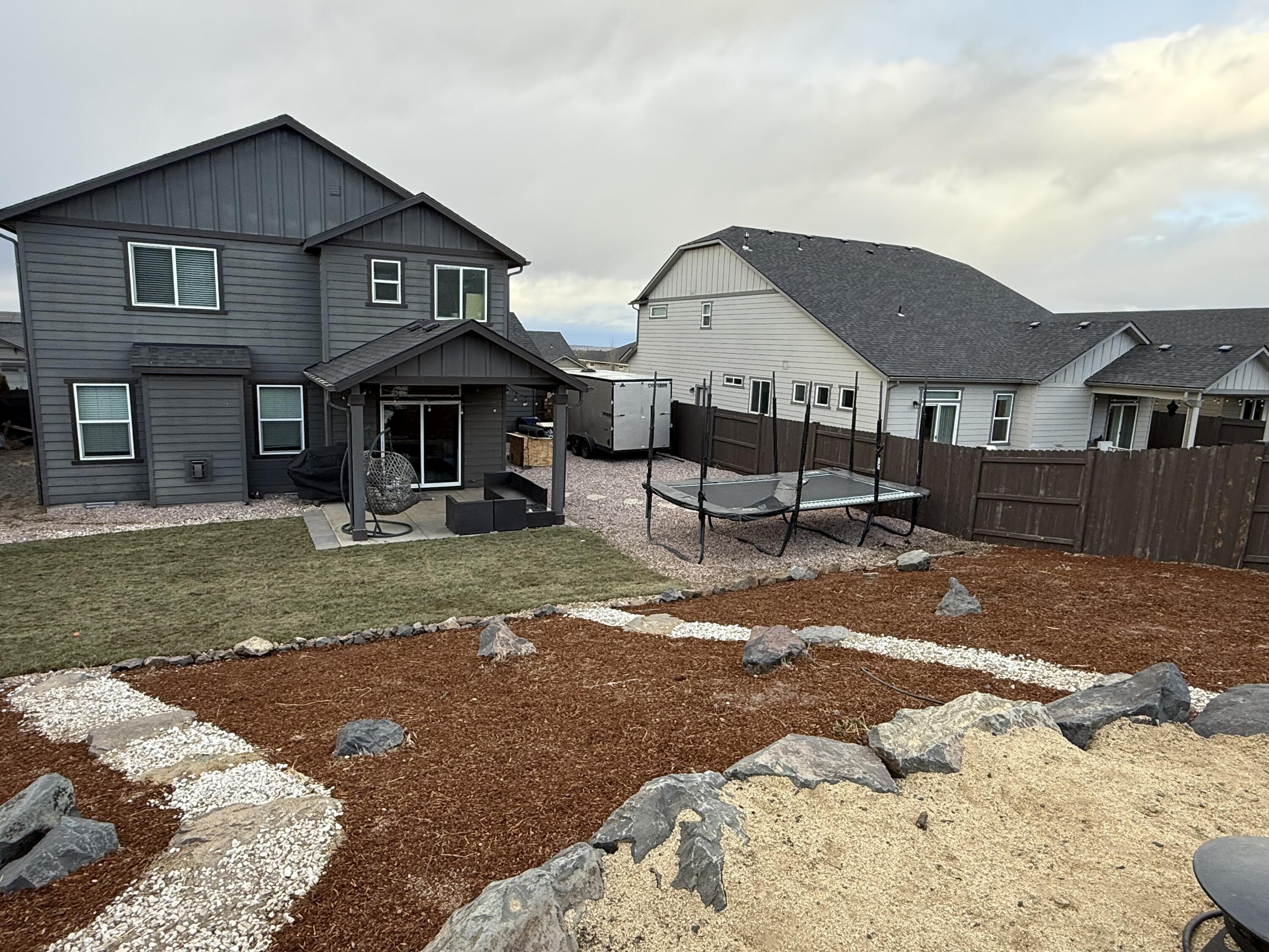 4476 Southwest Salmon Place Redmond, OR 97756 - Photo 5 of 43 IMG_1080