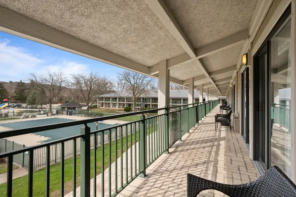 $141,900 | 269 Fontana Boulevard, Unit 2668, Fontana, WI 53125