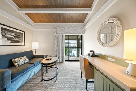 $141,900 | 269 Fontana Boulevard, Unit 2668, Fontana, WI 53125