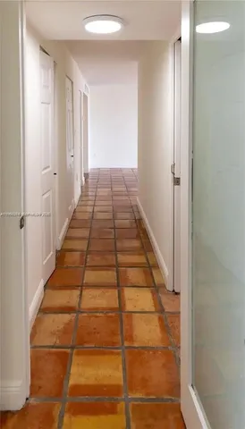 $3,500 | 6423 Collins Avenue, Unit 1101, Miami Beach, FL 33141