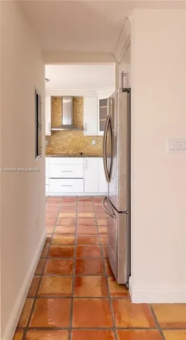 $3,500 | 6423 Collins Avenue, Unit 1101, Miami Beach, FL 33141