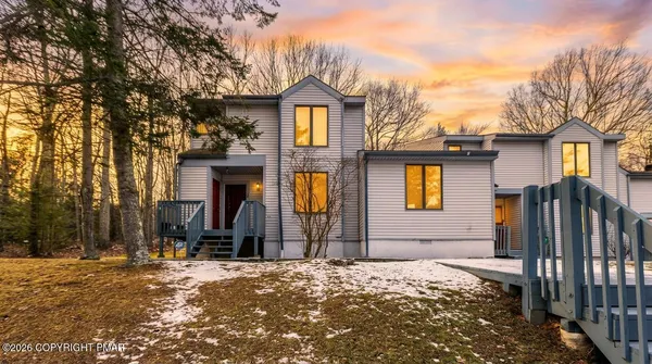 $275,000 | 7 Castagnolia Drive, Lake Harmony, PA 18624